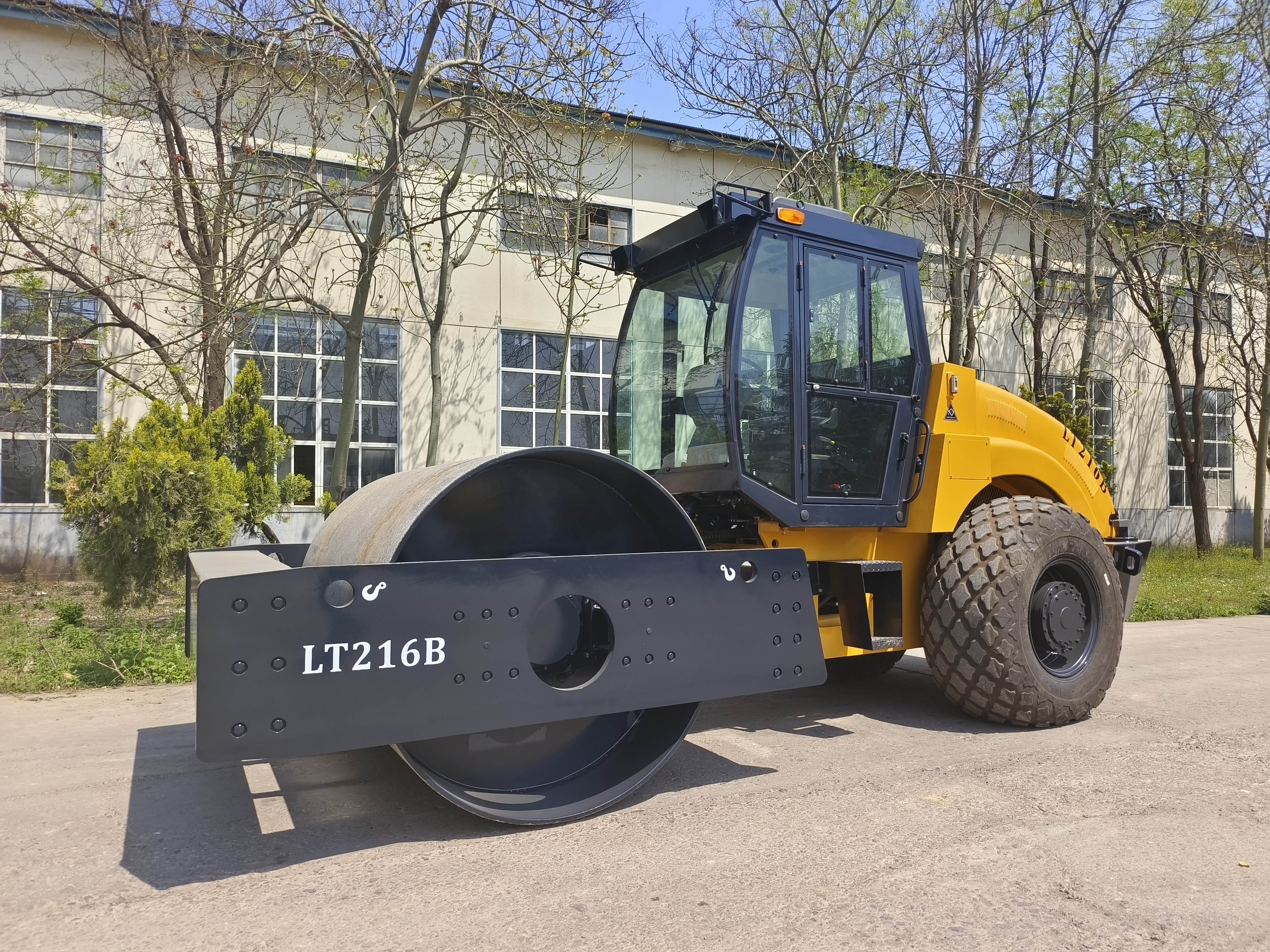 (2WD, 10T/12T/14T/16T)Mechanical drive single drum vibratory road roller