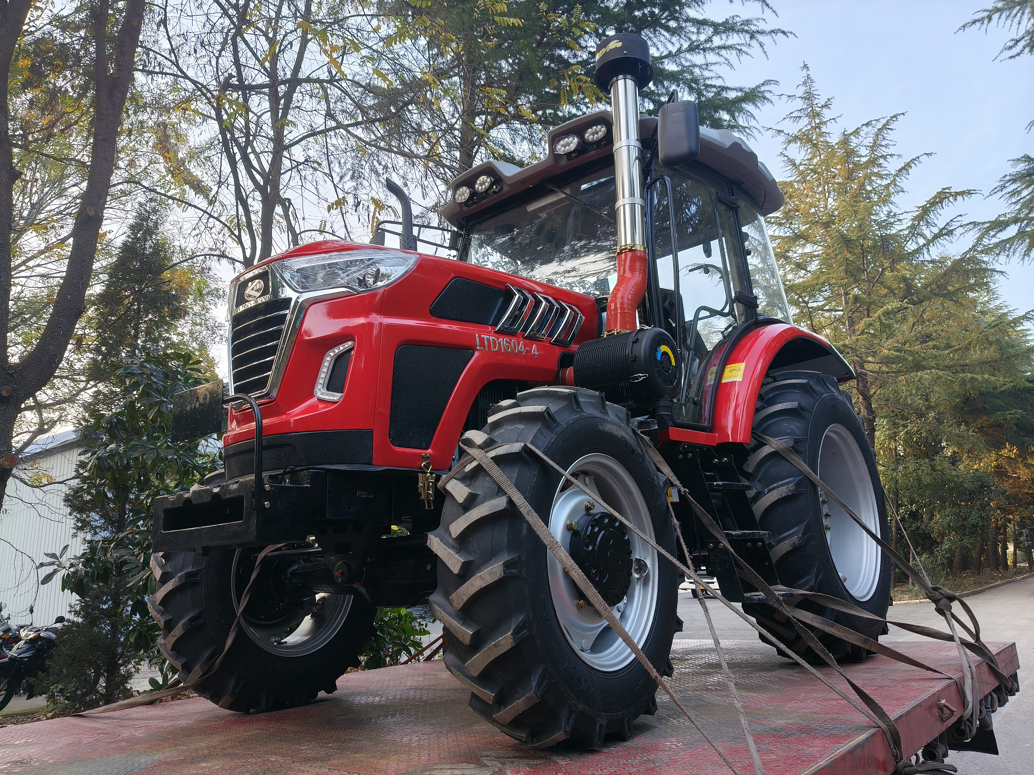 LTD1604-4 Tractor