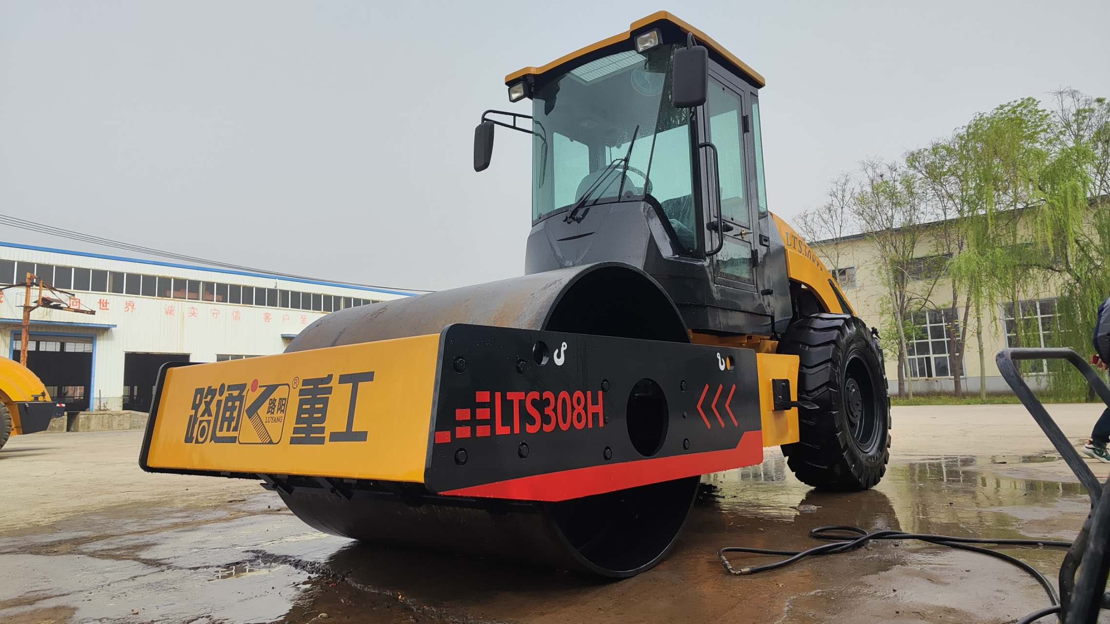 ( 2WD, 6T/8T)Hydraulic drive single drum vibratory road roller