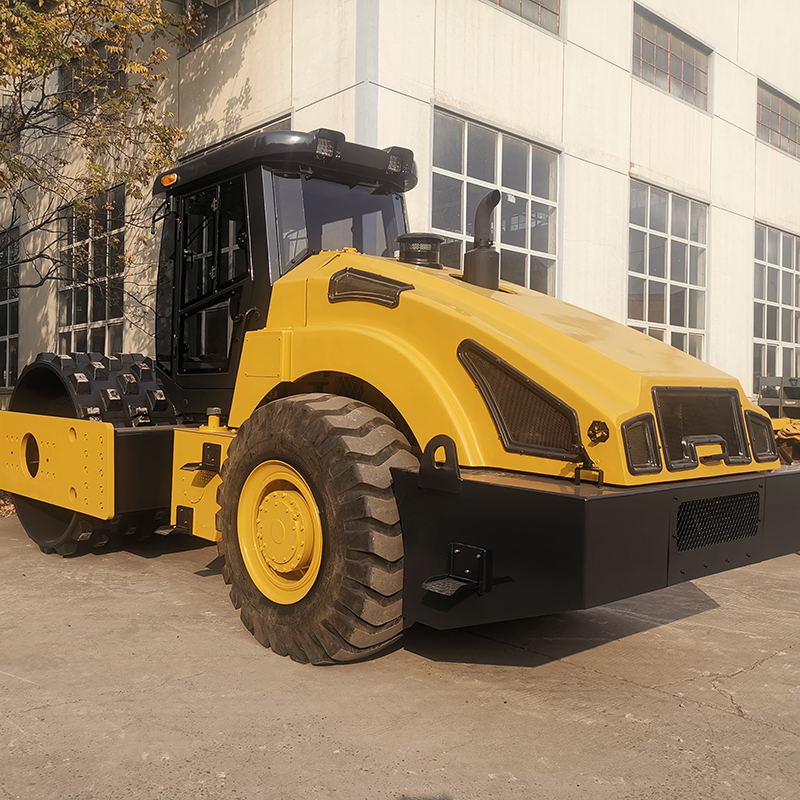 LT618SD Double Amplitude Vibratory Roller: Boosting Compaction Efficiency in Engineering Projects