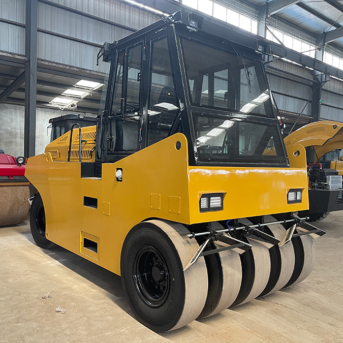 LTP1016H Full Hydraulic Tire Roller Helps Improve Pavement Compaction Efficiency and Quality