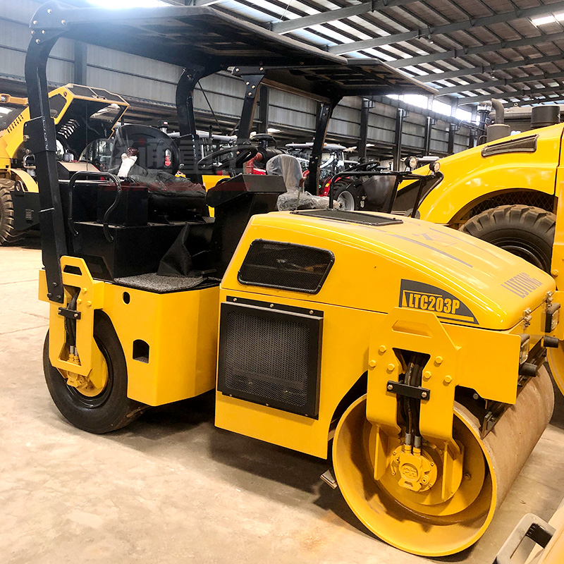 LTC203P Tire Combined Full Hydraulic Vibratory Roller