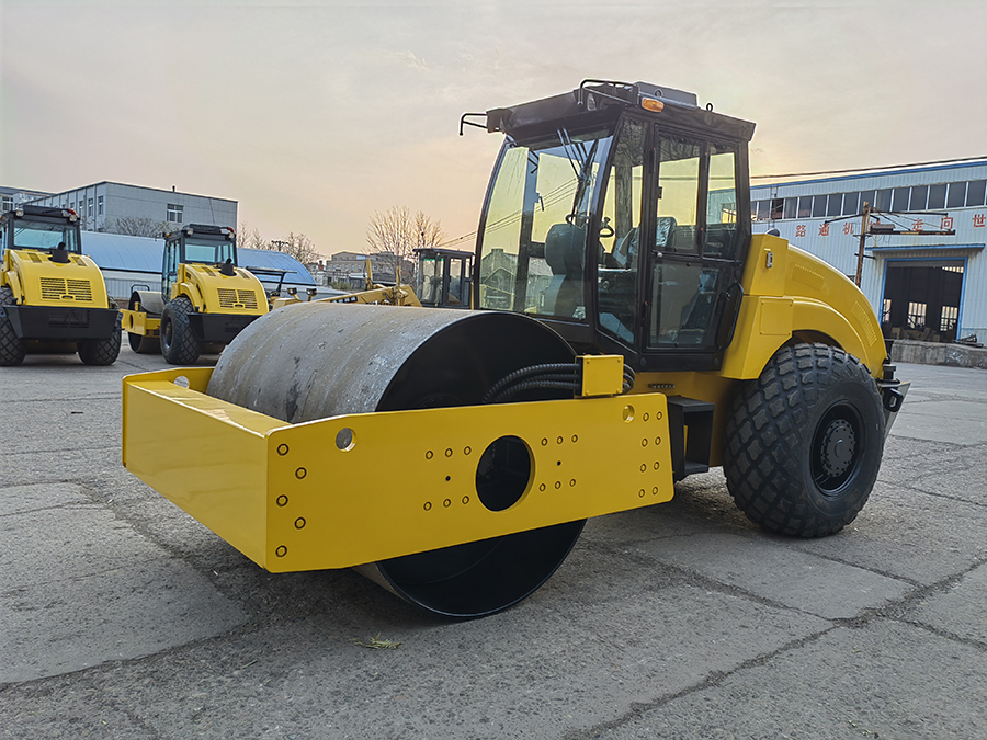 Product Features and Application Instructions of LTD216H Single Drum Roller