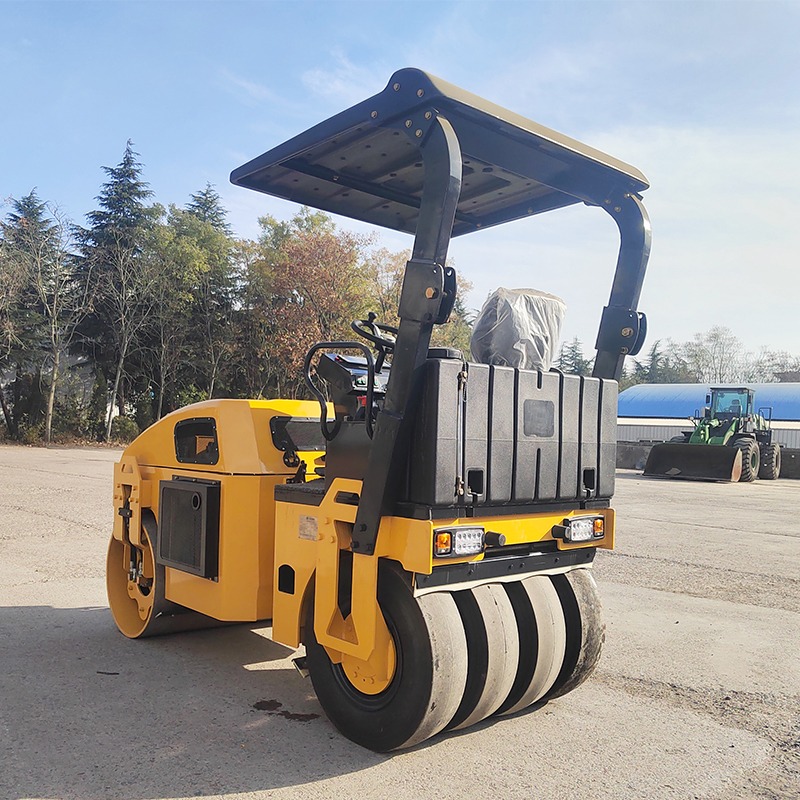 LTC204P Combined Tire Full Hydraulic Vibratory Roller | Efficient & Reliable Compaction Solution