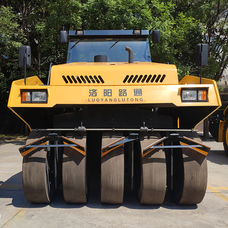 LTP30H Full-Hydraulic Pneumatic Roller | High-Precision Solution for Road Compaction