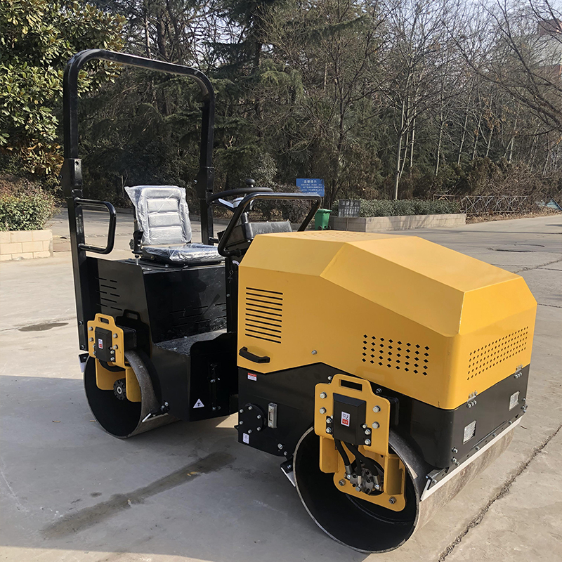 LTC302 Full Hydraulic Tandem Roller